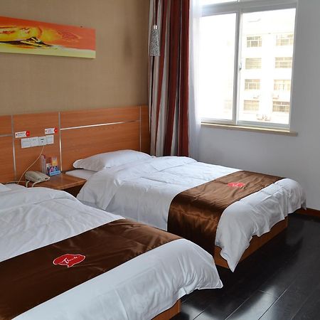Thank Inn Chain Hotel Zibo Road Dongying Dış mekan fotoğraf